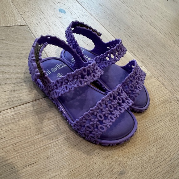 Mini Melissa 💜 - Picture 1 of 6